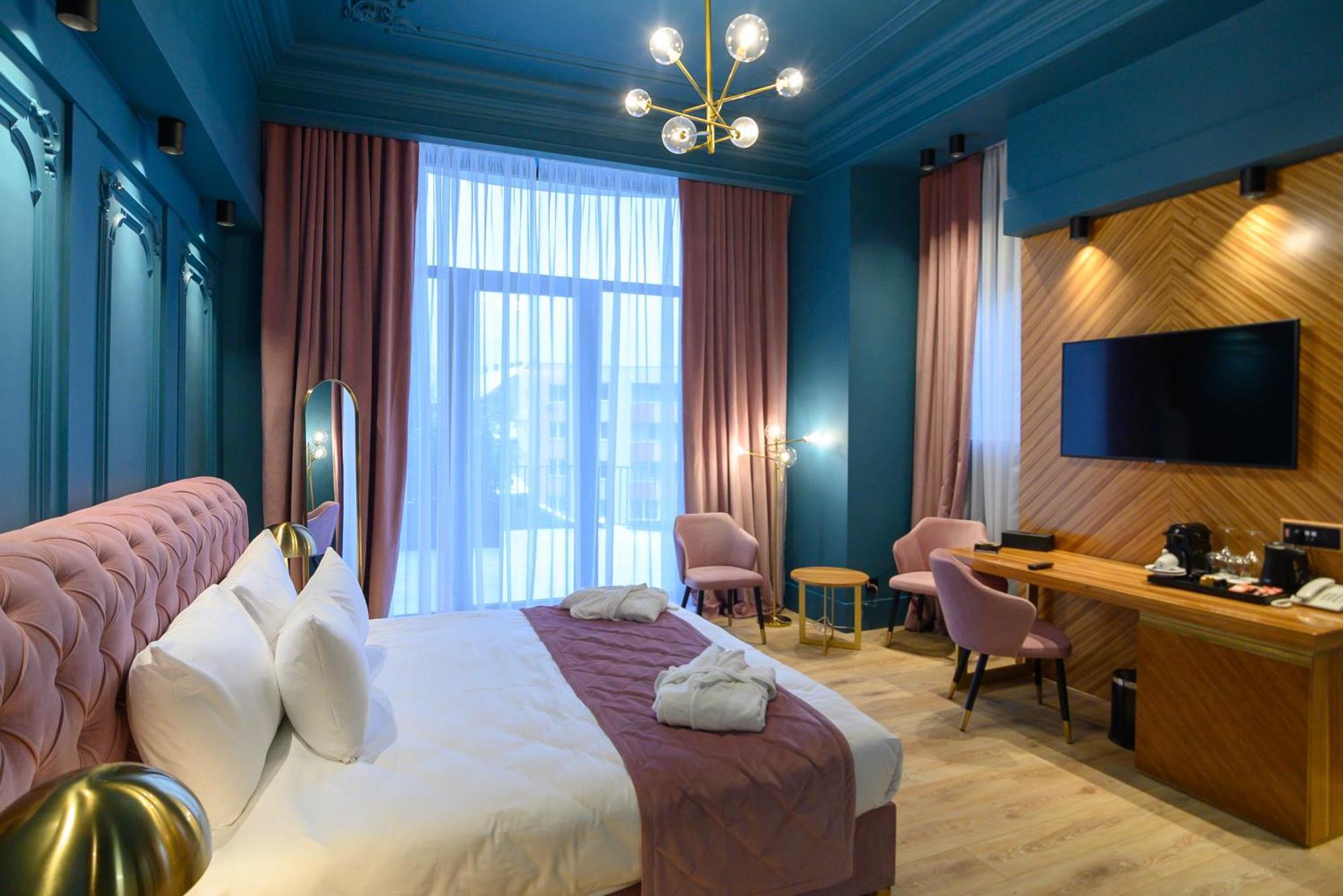 Hotel Viena Satu Mare Buitenkant foto